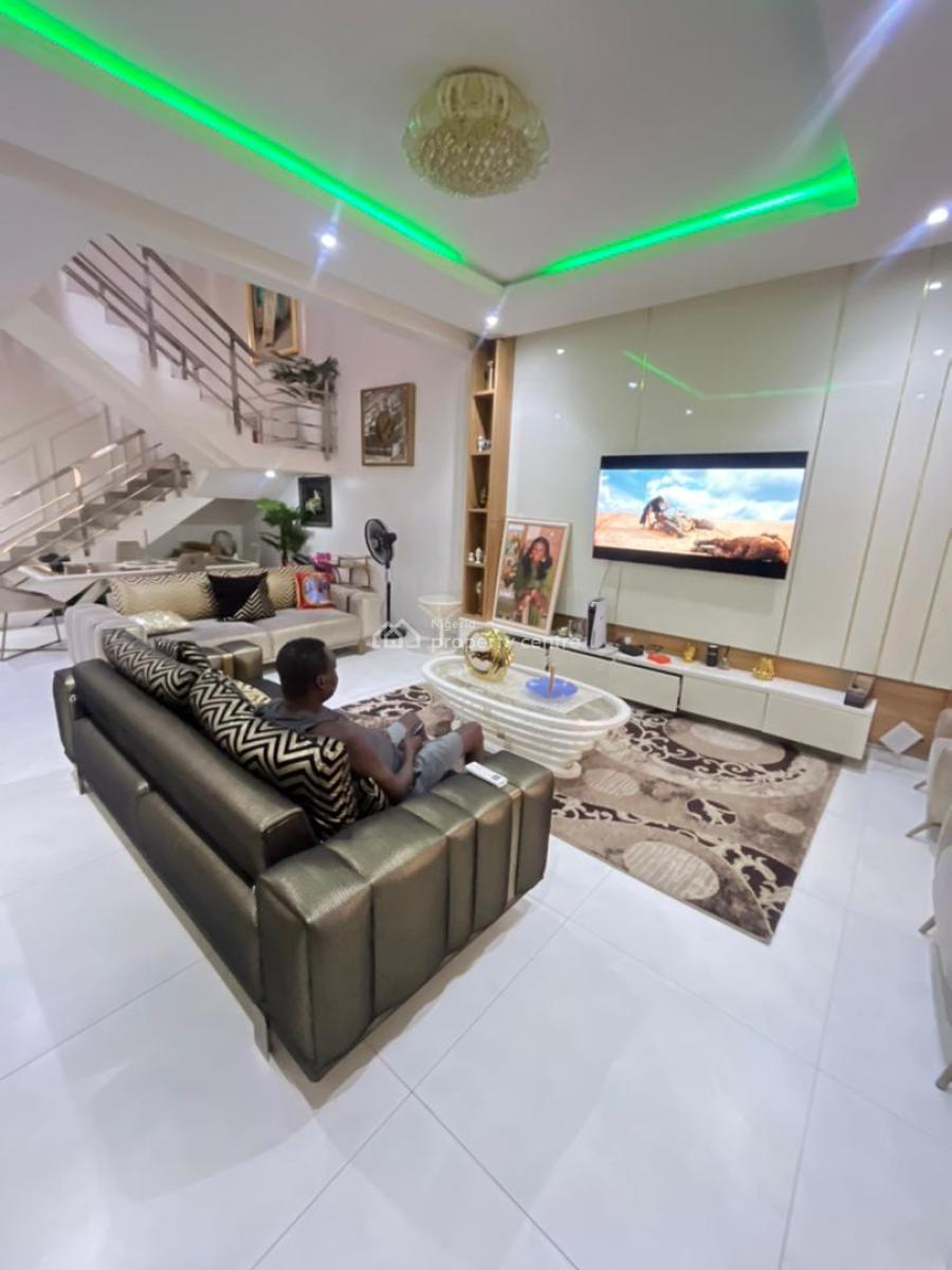 4 Bedroom Serviced Terrace Duplex with Pool and Gym, Ologolo, Lekki, Lagos, Terraced Duplex for Sale