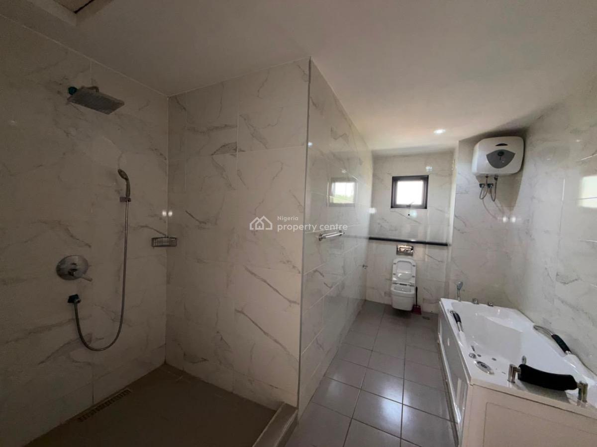 Massive 3 Bedroom Apartment with Penthouse, Jabi, Life Camp, Abuja, Flat / Apartment for Sale