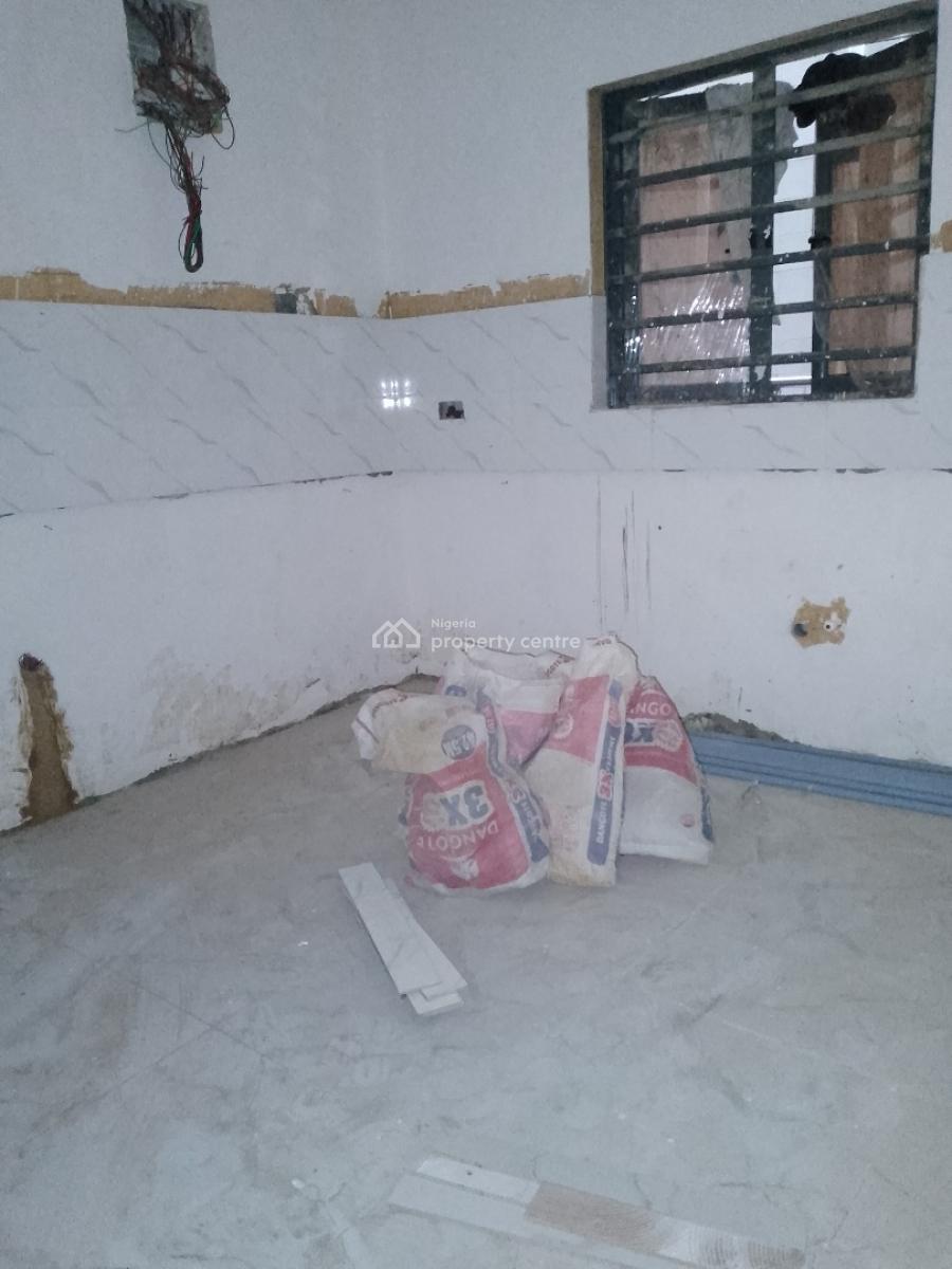 3 Bedroom Flat with a Room Bq, Hughes Road, Alagomeji, Yaba, Lagos, Flat / Apartment for Sale