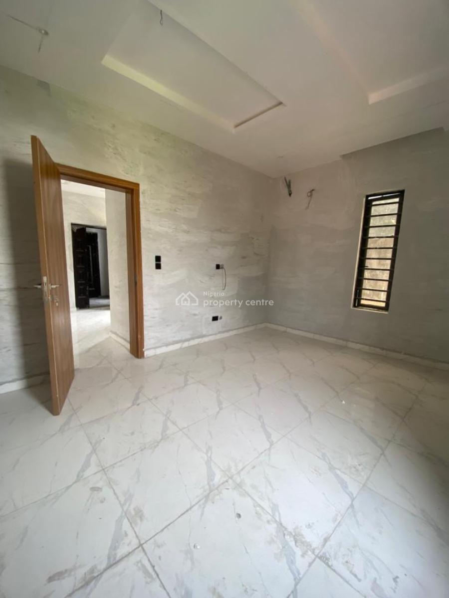 Modern and Luxurious Upstairs with 2 Toilets, Majek, Sangotedo, Ajah, Lagos, Mini Flat (room and Parlour) for Rent