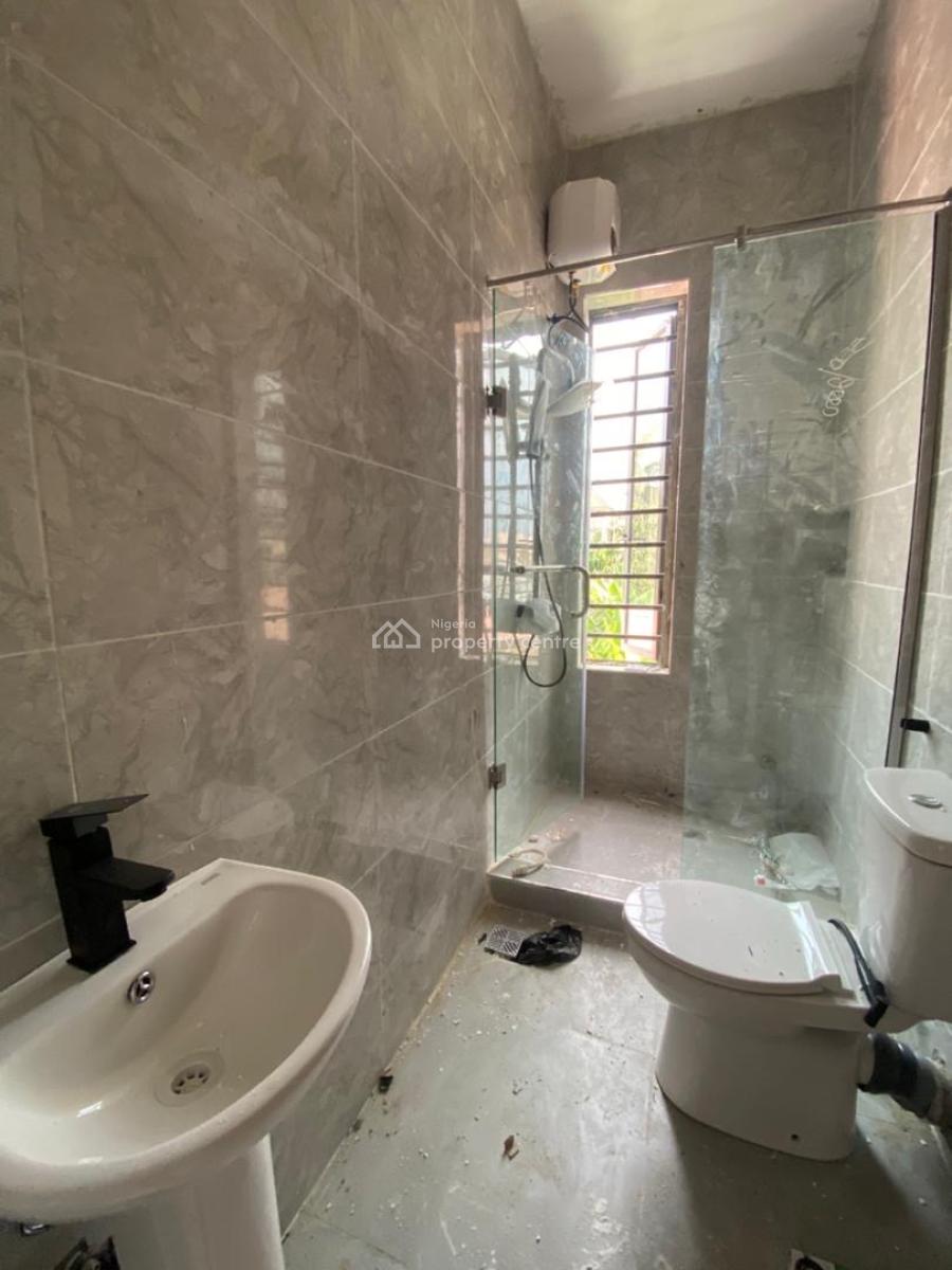 Modern and Luxurious Upstairs with 2 Toilets, Majek, Sangotedo, Ajah, Lagos, Mini Flat (room and Parlour) for Rent