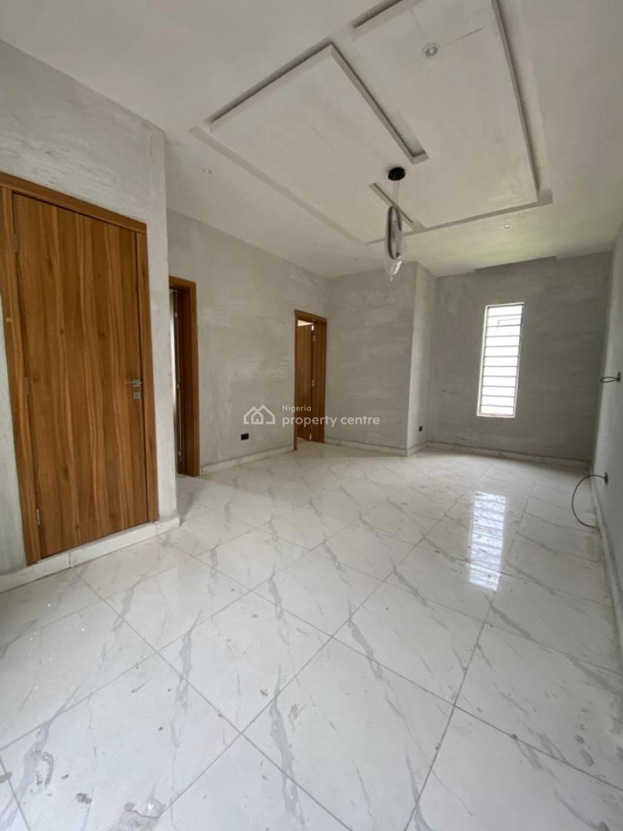 Modern and Luxurious Upstairs with 2 Toilets, Majek, Sangotedo, Ajah, Lagos, Mini Flat (room and Parlour) for Rent
