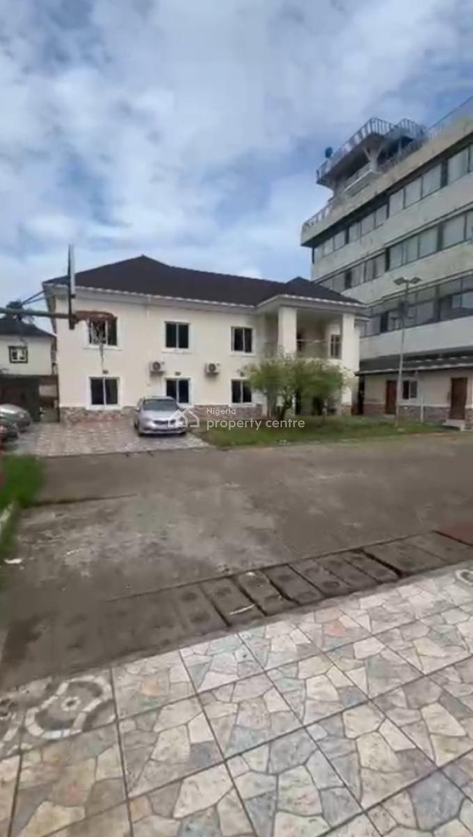 a Unit of 5bedroom Detached House with 2 Rooms Bq and a Swimming Pool, Ikoyi, Lagos, House for Rent