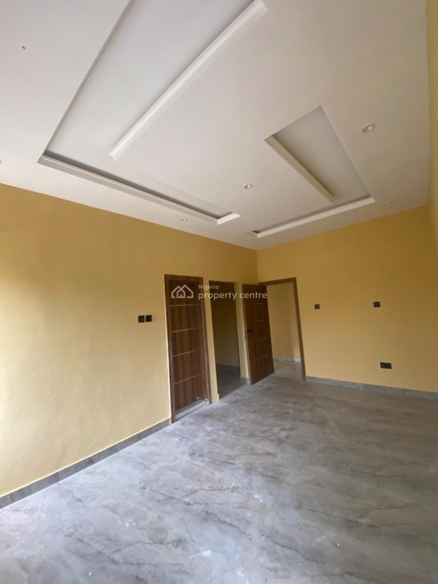 Standard 3 Bedroom Apartment, Grace Ville Apartment After Blenco Supermarket Sangotedo, Ajah, Lagos, Flat / Apartment for Rent