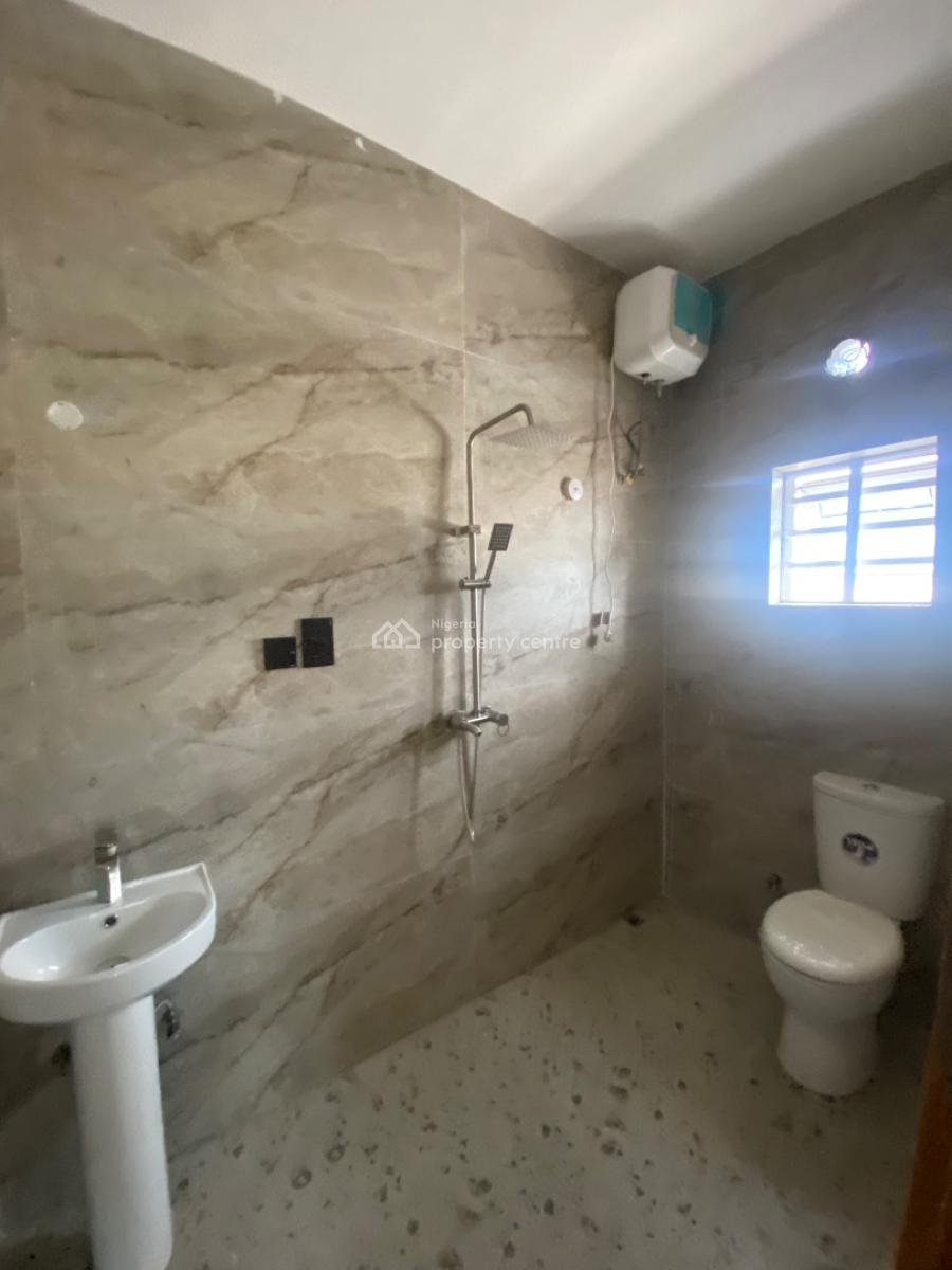 Standard 3 Bedroom Apartment, Grace Ville Apartment After Blenco Supermarket Sangotedo, Ajah, Lagos, Flat / Apartment for Rent