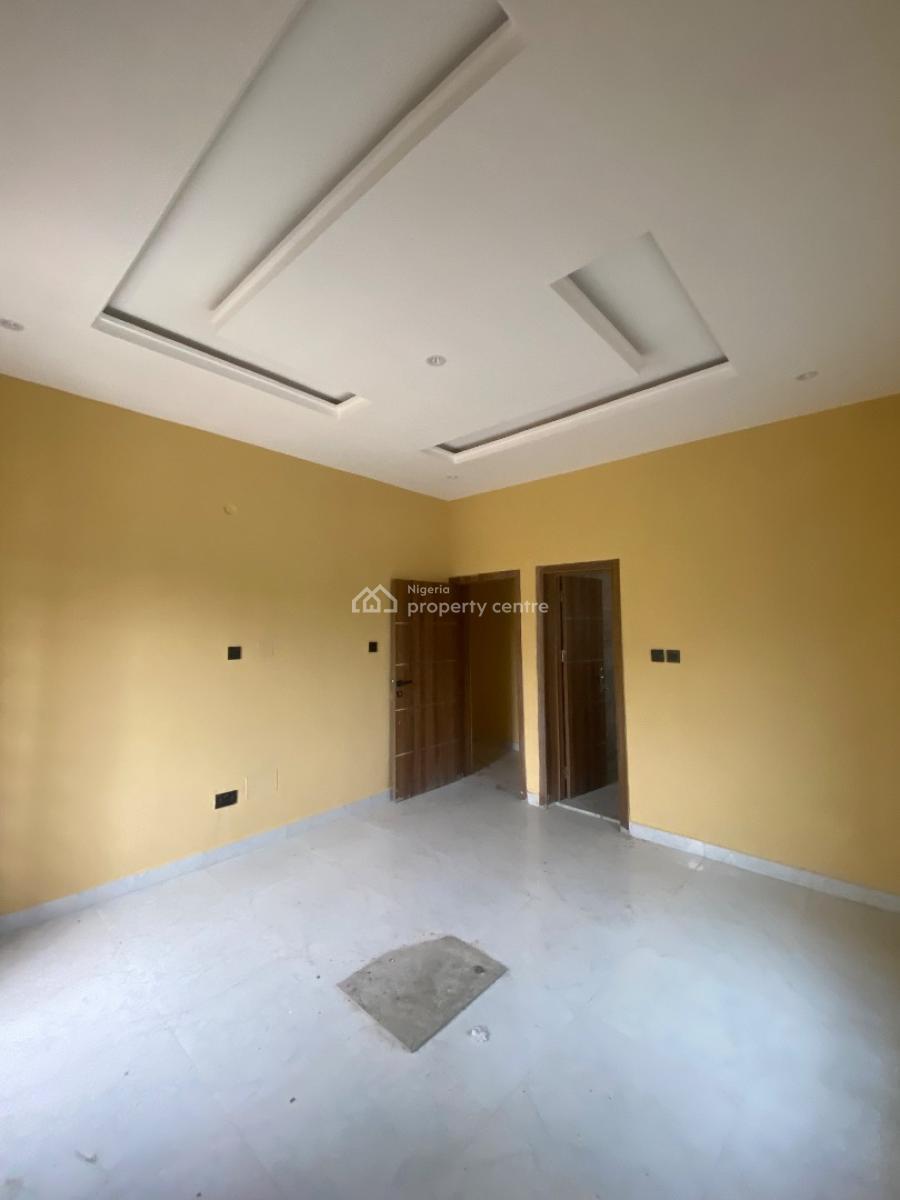 Standard 3 Bedroom Apartment, Grace Ville Apartment After Blenco Supermarket Sangotedo, Ajah, Lagos, Flat / Apartment for Rent