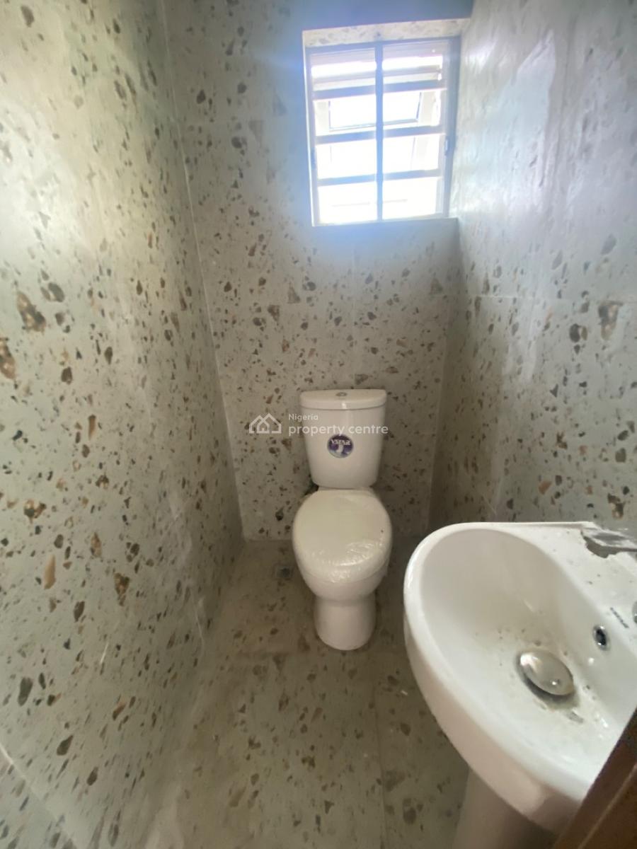 Standard 3 Bedroom Apartment, Grace Ville Apartment After Blenco Supermarket Sangotedo, Ajah, Lagos, Flat / Apartment for Rent