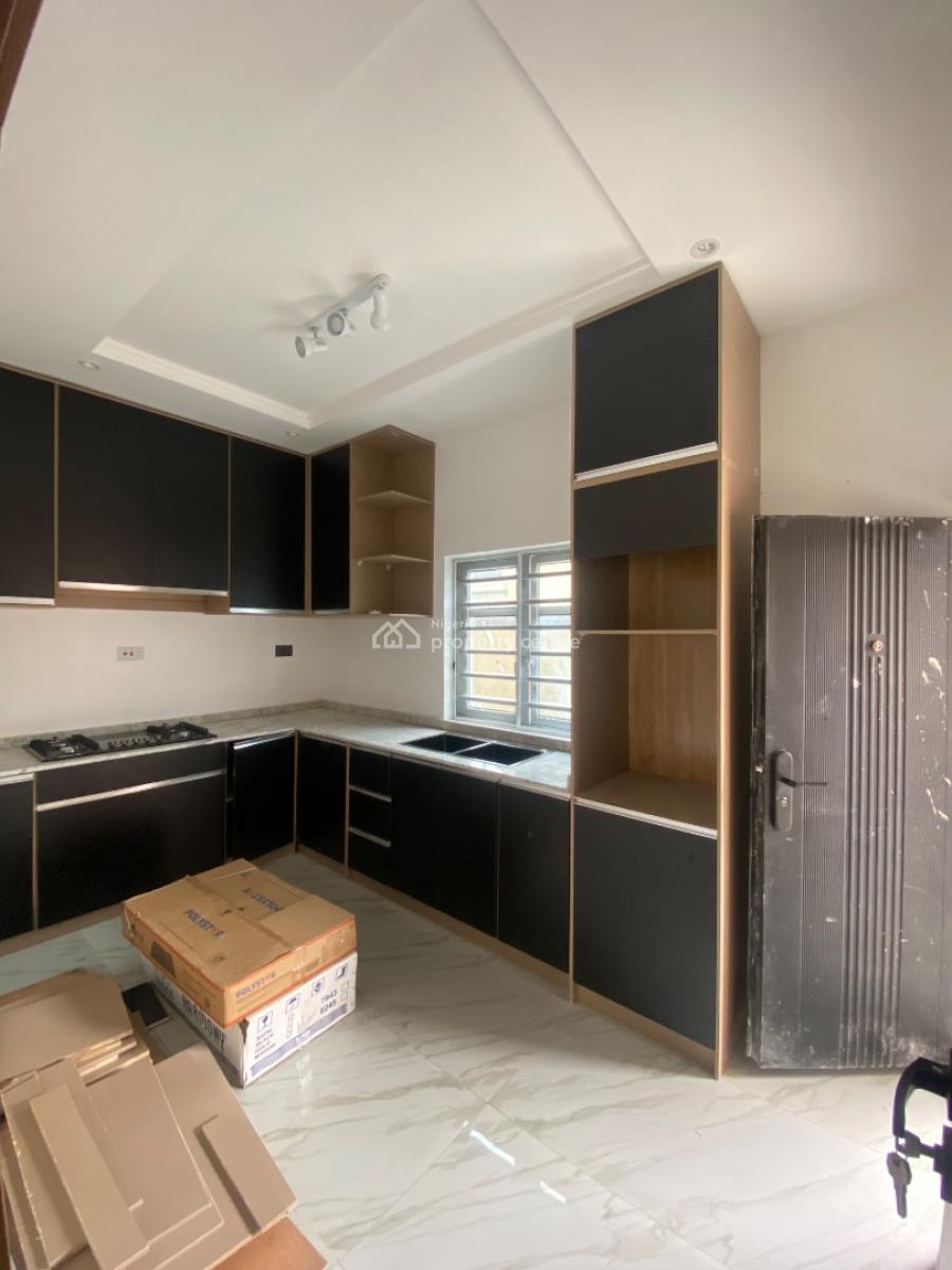 Standard 3 Bedroom Apartment, Grace Ville Apartment After Blenco Supermarket Sangotedo, Ajah, Lagos, Flat / Apartment for Rent