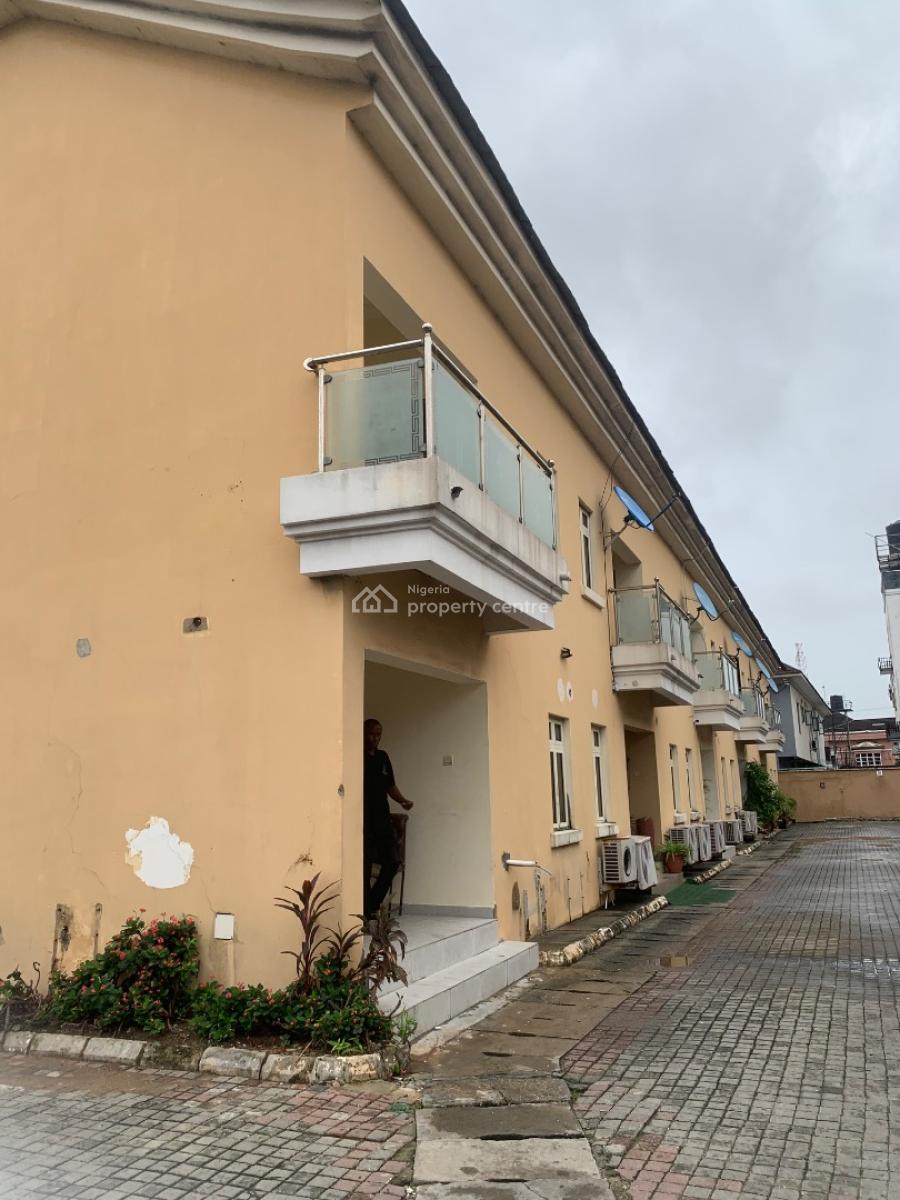 Spacious 3 Bedroom Terrace Duplex, Lekki Phase 1, Lekki, Lagos, Terraced Duplex for Rent