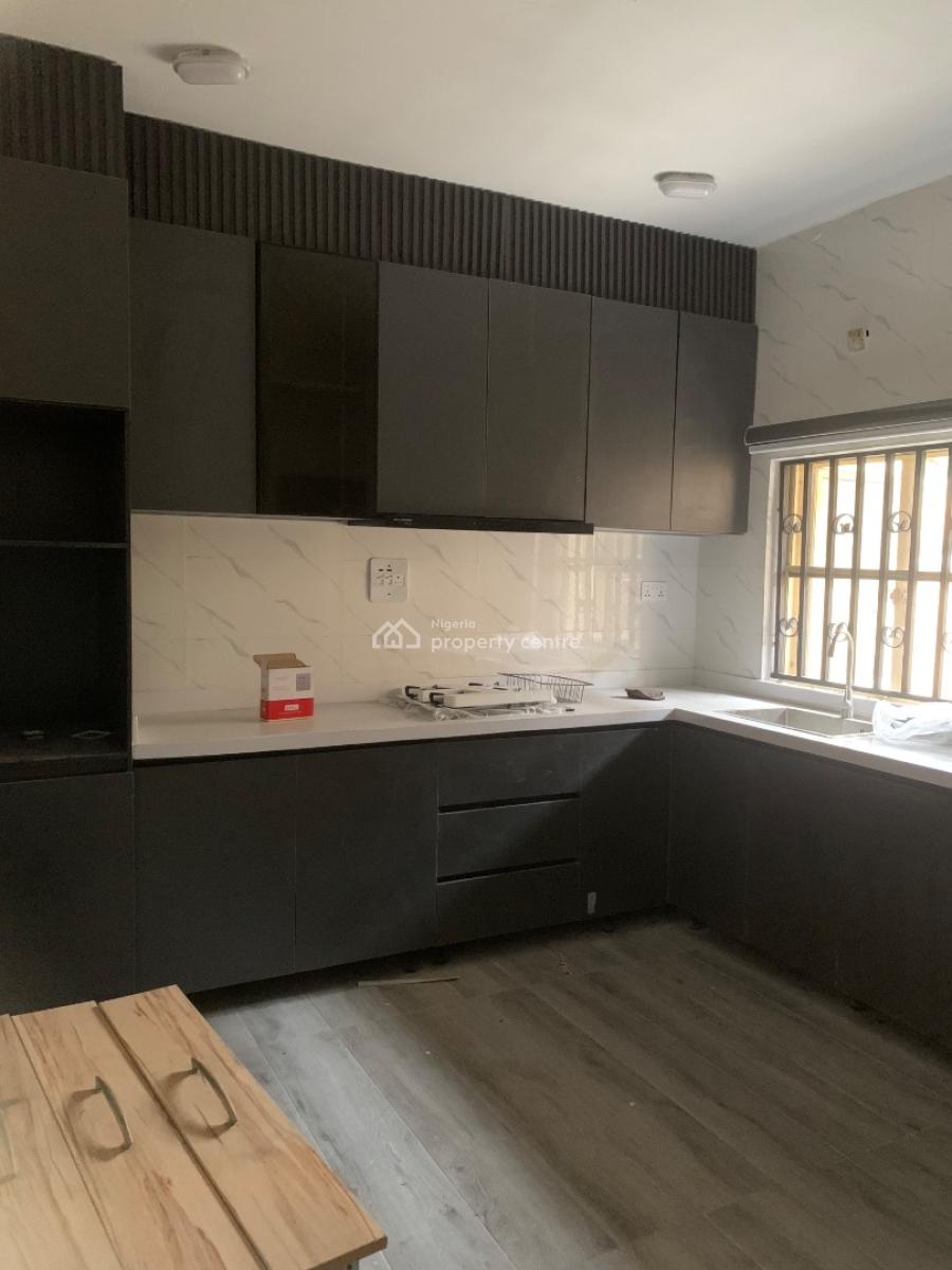 Spacious 3 Bedroom Terrace Duplex, Lekki Phase 1, Lekki, Lagos, Terraced Duplex for Rent