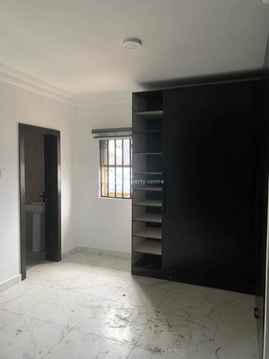 Spacious 3 Bedroom Terrace Duplex, Lekki Phase 1, Lekki, Lagos, Terraced Duplex for Rent