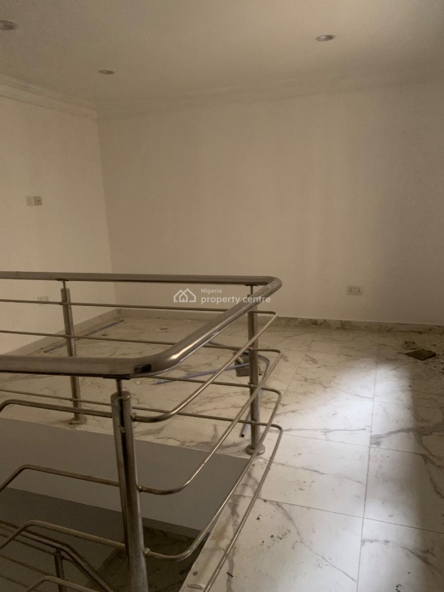 Spacious 3 Bedroom Terrace Duplex, Lekki Phase 1, Lekki, Lagos, Terraced Duplex for Rent
