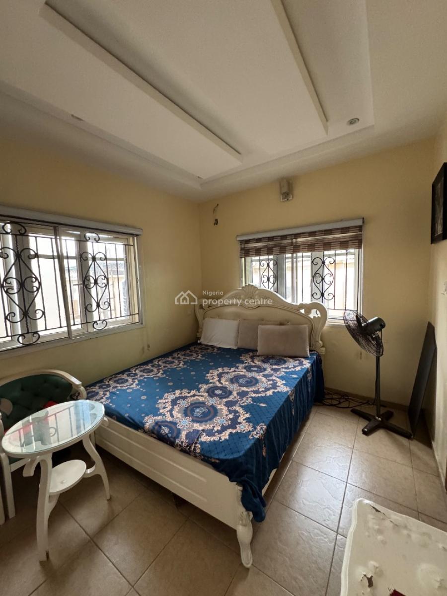 Self Contain, Ilaje, Ajah, Lagos, Flat / Apartment for Rent