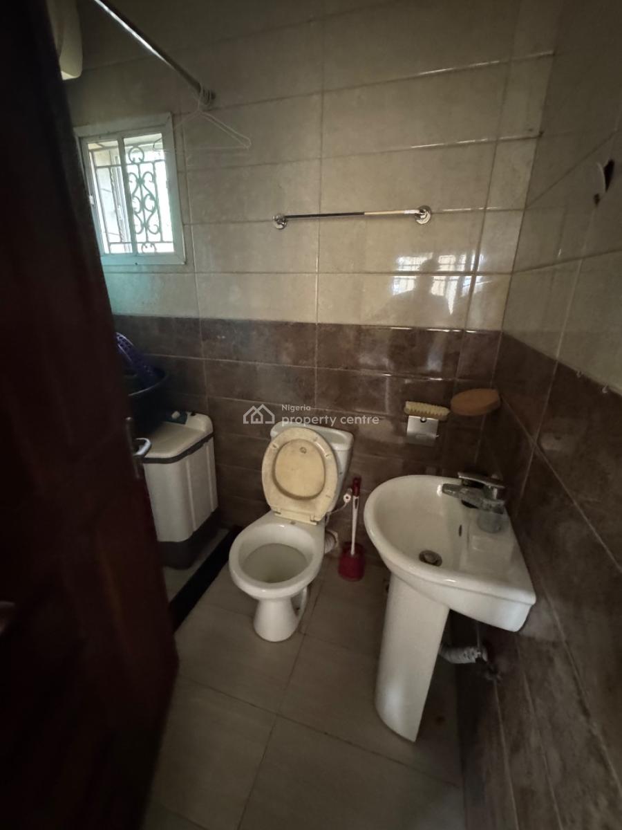 Self Contain, Ilaje, Ajah, Lagos, Flat / Apartment for Rent