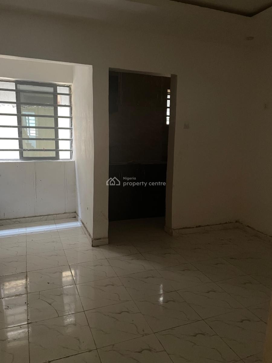 Mini Flat, Off Pedro Road, Shomolu, Lagos, Mini Flat (room and Parlour) for Rent