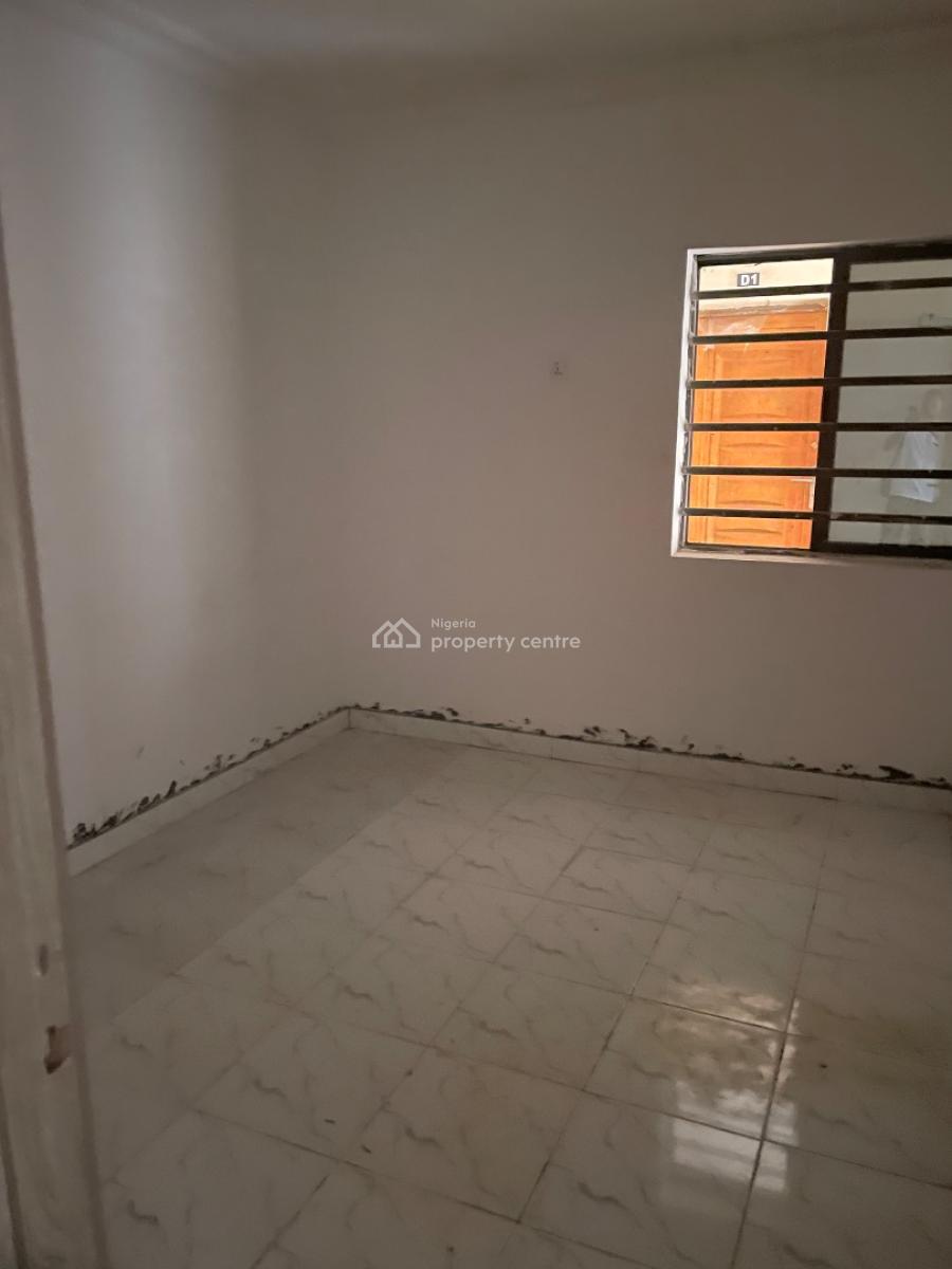 Mini Flat, Off Pedro Road, Shomolu, Lagos, Mini Flat (room and Parlour) for Rent