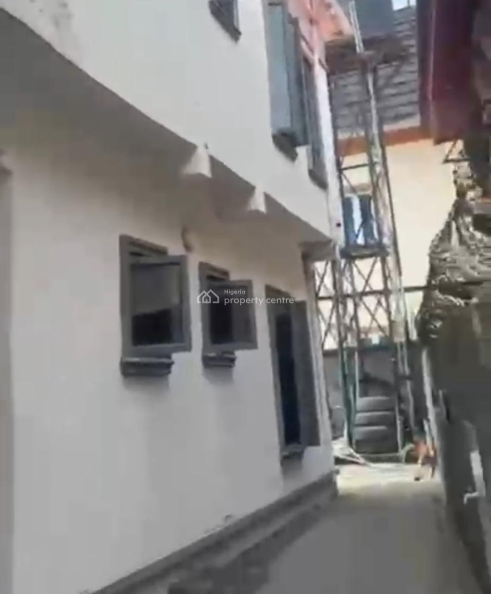 3 Bedroom Flat with Own Staircase, Badore, Ajah, Lagos, Flat / Apartment for Rent