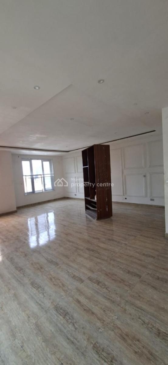 Single Room Shared Apartment with Excellent Service, Lekki Phase 1, Lekki, Lagos, Flat / Apartment for Rent