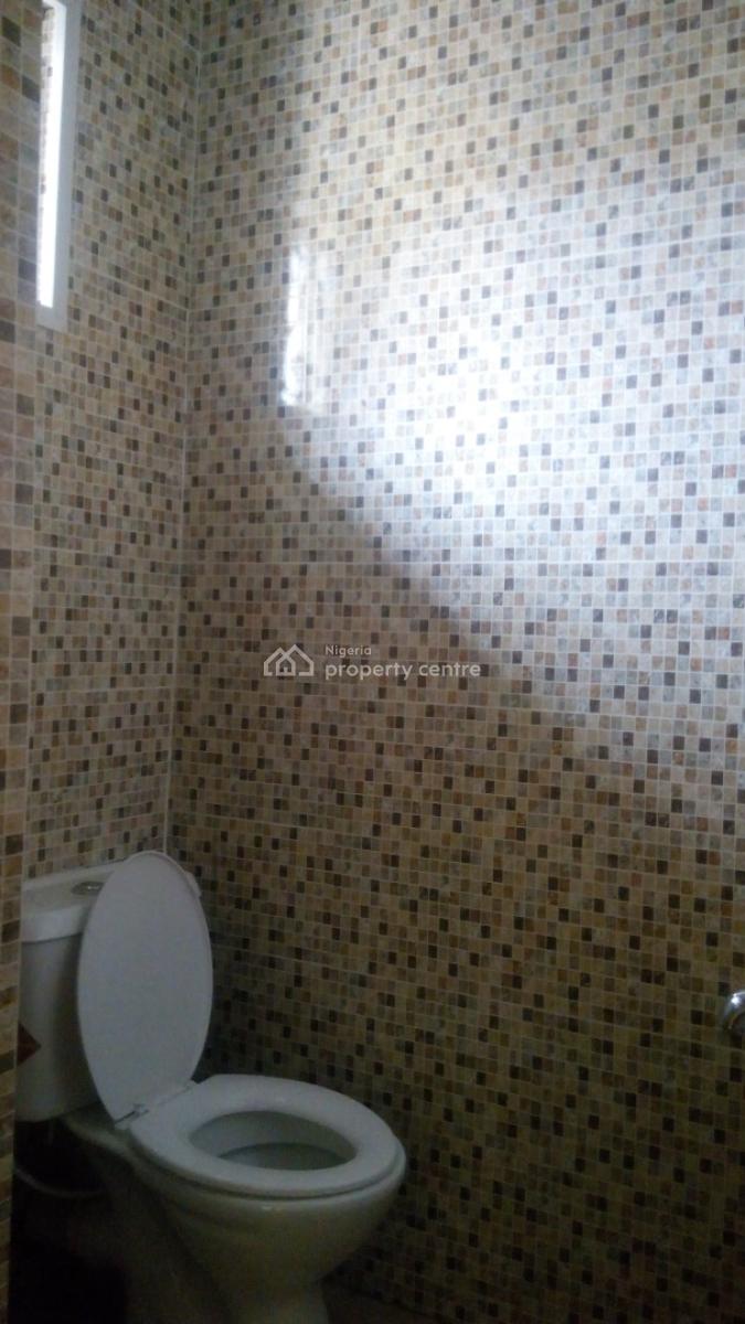 Executive One Bedroom Top Apartment, Off Karunwi Street, Ijesha, Surulere, Lagos, Mini Flat (room and Parlour) for Rent