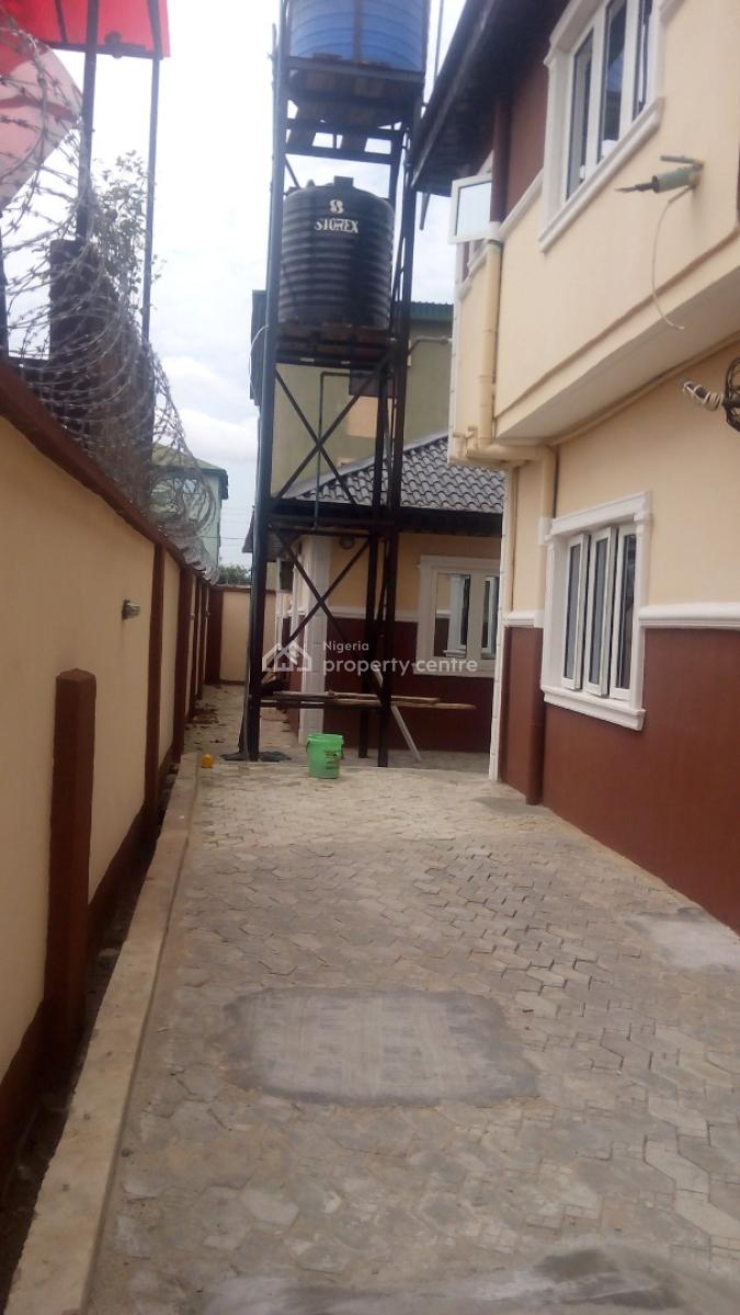 Executive One Bedroom Top Apartment, Off Karunwi Street, Ijesha, Surulere, Lagos, Mini Flat (room and Parlour) for Rent