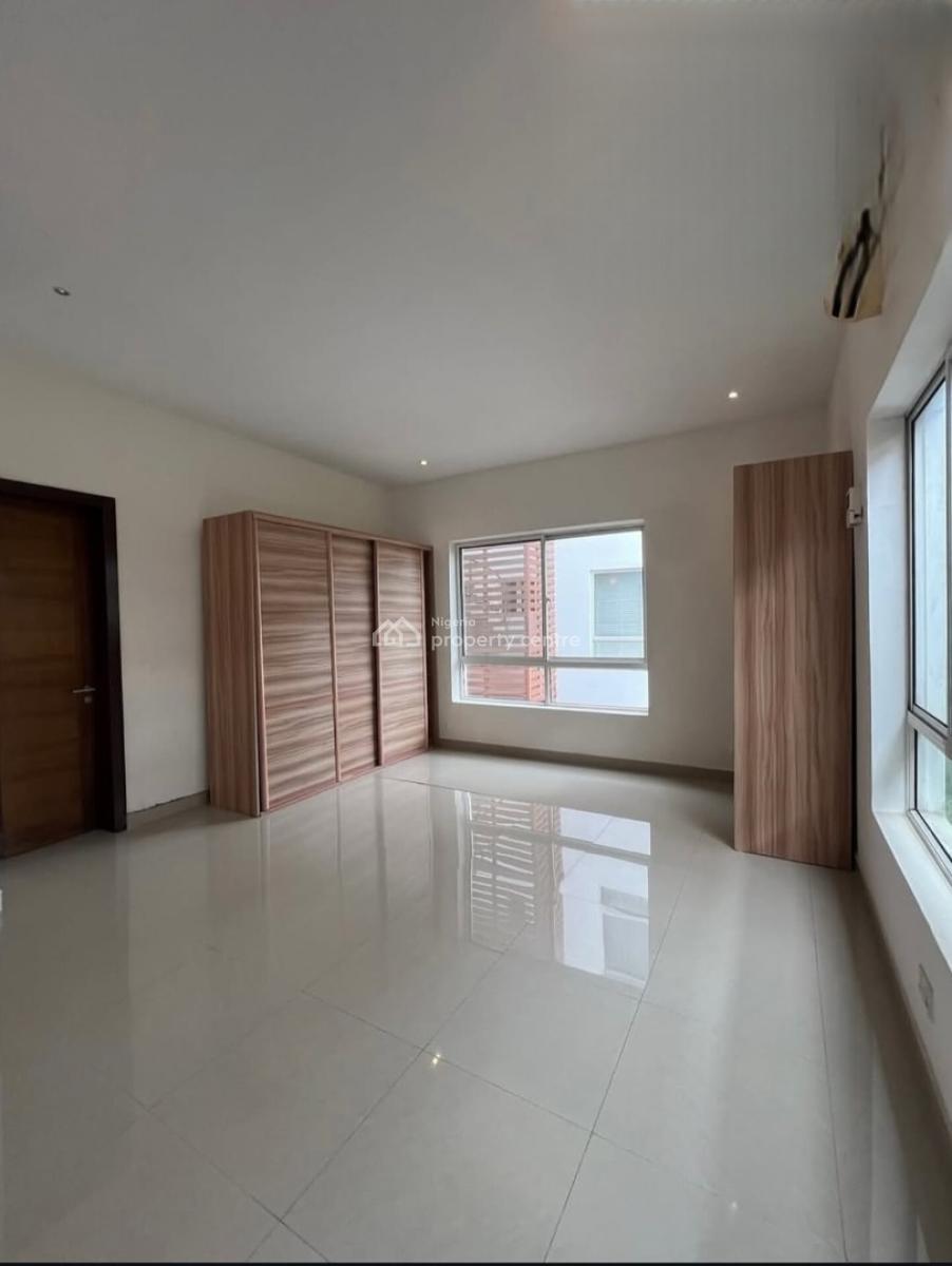 Fully Serviced 3 Bedroom Apartment with Swimming Pool & Gym, Banana Island, Ikoyi, Lagos, Block of Flats for Sale