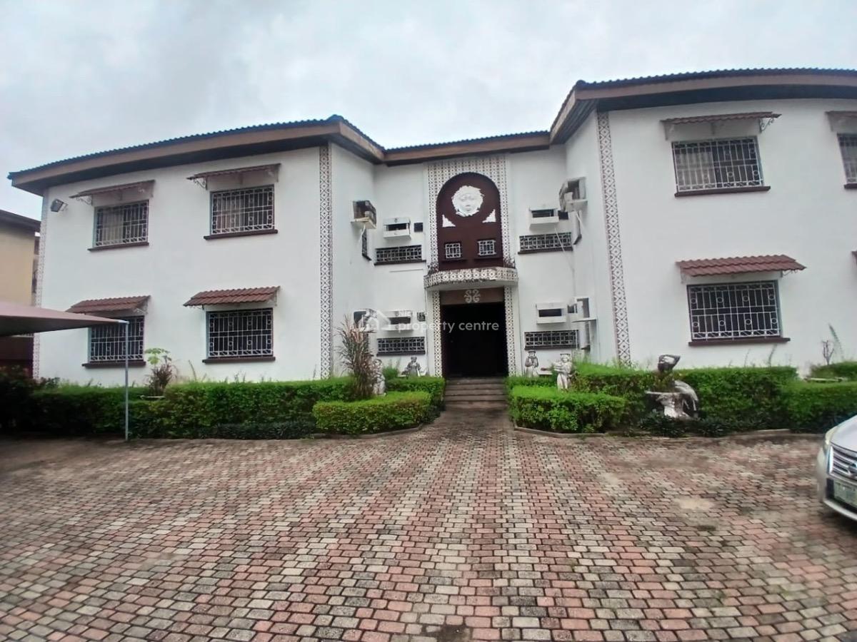 Spacious with a B Q in Premium Environment, Chris Alli Crescent, Abacha Estate, Ikoyi, Lagos, Flat / Apartment for Rent