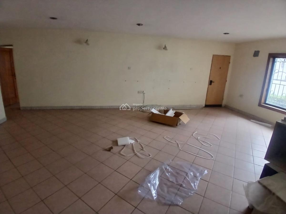 Spacious with a B Q in Premium Environment, Chris Alli Crescent, Abacha Estate, Ikoyi, Lagos, Flat / Apartment for Rent