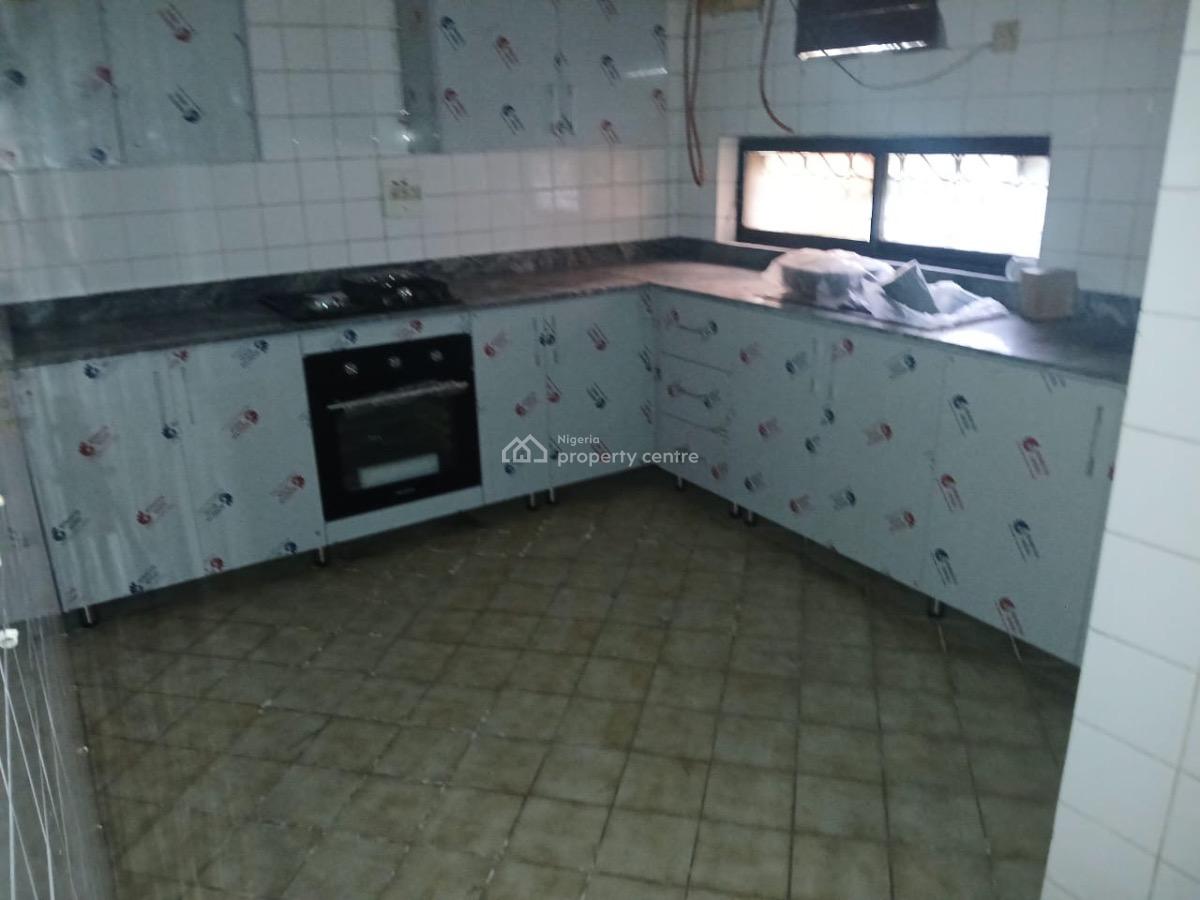 Spacious with a B Q in Premium Environment, Chris Alli Crescent, Abacha Estate, Ikoyi, Lagos, Flat / Apartment for Rent