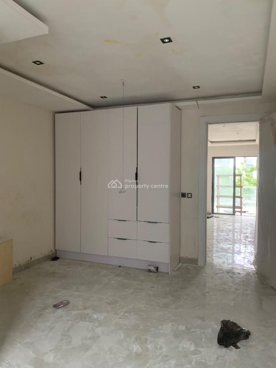 Exquisitely Furnished 2 Bedroom Apartment, Lekki Phase 1, Lekki, Lagos, Flat / Apartment for Sale