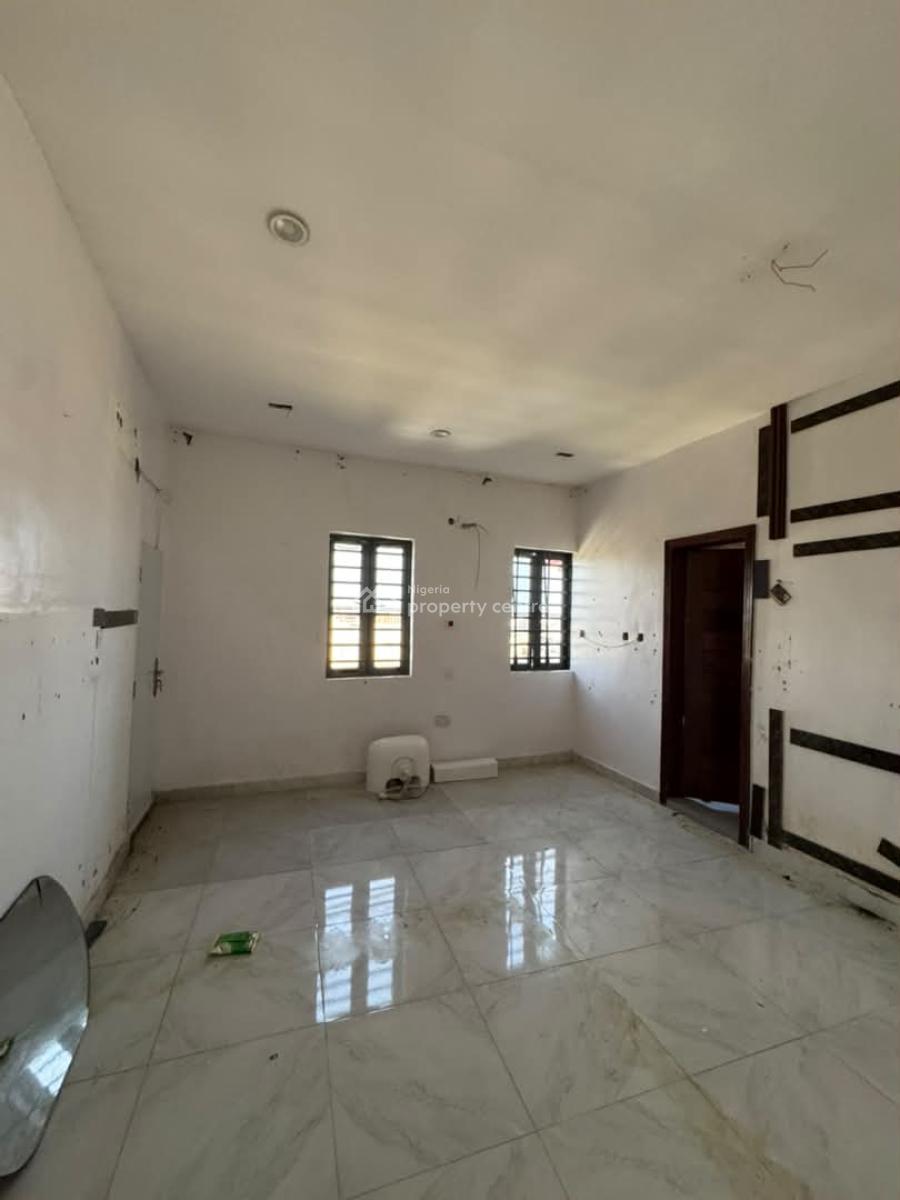 2 Bedroom Apartments with Penthouse, Ologolo, Lekki, Lagos, Flat / Apartment for Rent