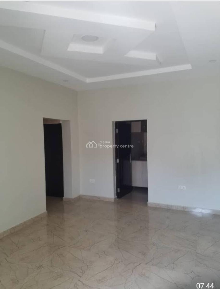 Mini Flat Executive, Off Ashimowu Bakare Street, Itire-ikate, Surulere, Lagos, Mini Flat (room and Parlour) for Rent