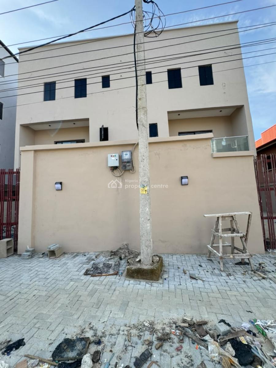 3 Bedroom Semi Detached Duplex, Ologolo, Lekki, Lagos, Flat / Apartment for Rent