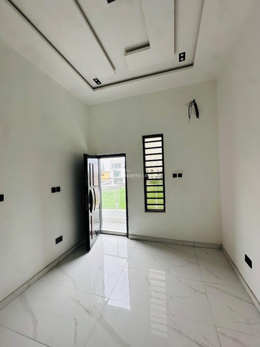 5 Bedroom & Bq, Ajah, Lagos, Detached Duplex for Sale