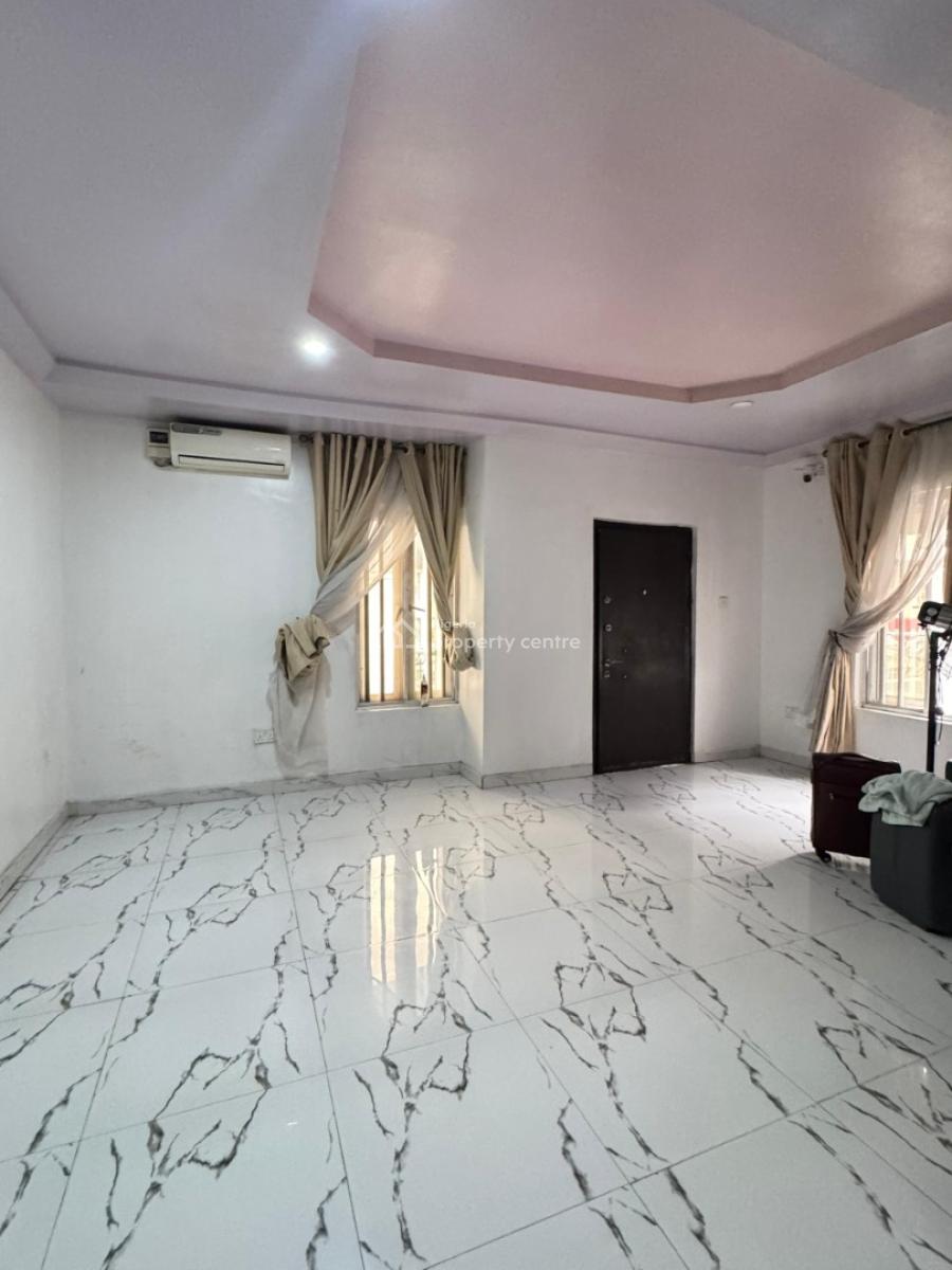 a Decent 4 Bedroom Semi Detached House with All Modern Facilities, Off Jakande R/b, Lekki, Lagos, Lekki, Lagos, Semi-detached Duplex for Sale