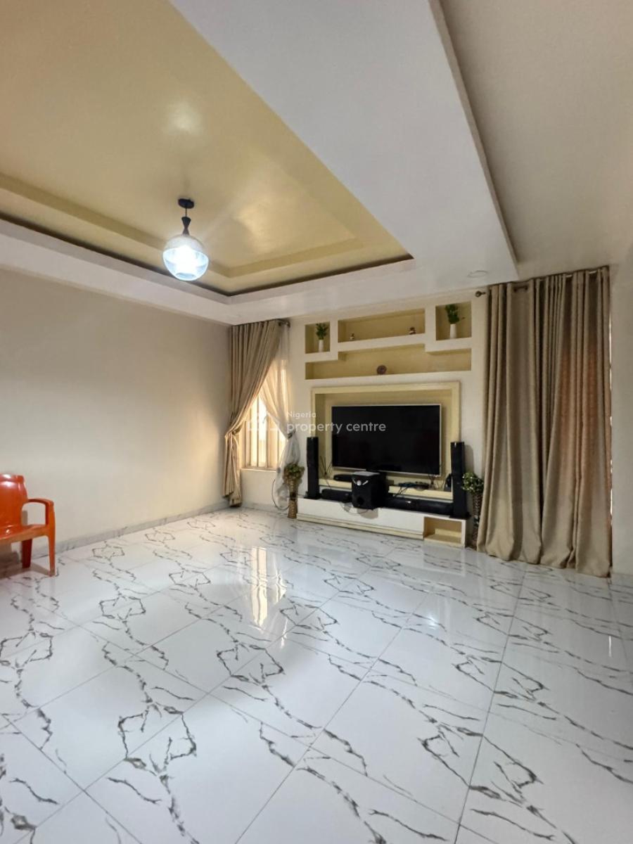 a Decent 4 Bedroom Semi Detached House with All Modern Facilities, Off Jakande R/b, Lekki, Lagos, Lekki, Lagos, Semi-detached Duplex for Sale