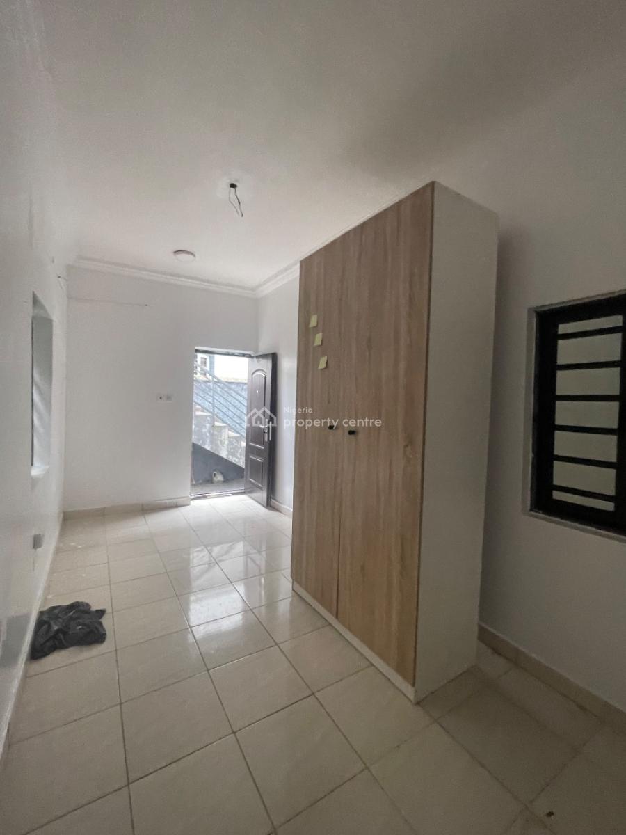 Standard Self Contain, Sangotedo, Ajah, Lagos, Self Contain (single Rooms) for Rent