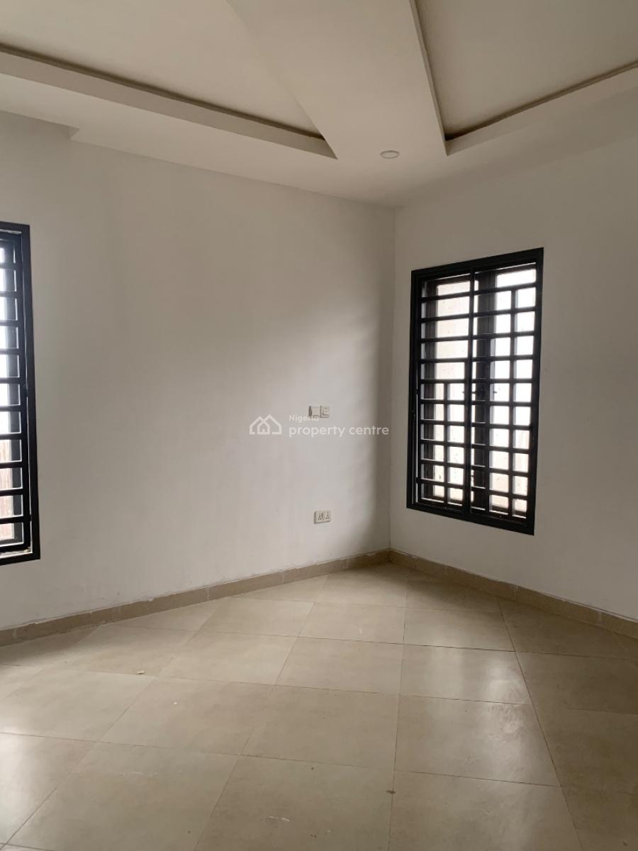 Elegant  Crafted 4 Bedroom Apartment, Lekki Phase 1, Lekki, Lagos, Flat / Apartment for Sale