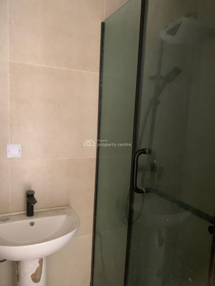 Elegant  Crafted 4 Bedroom Apartment, Lekki Phase 1, Lekki, Lagos, Flat / Apartment for Sale