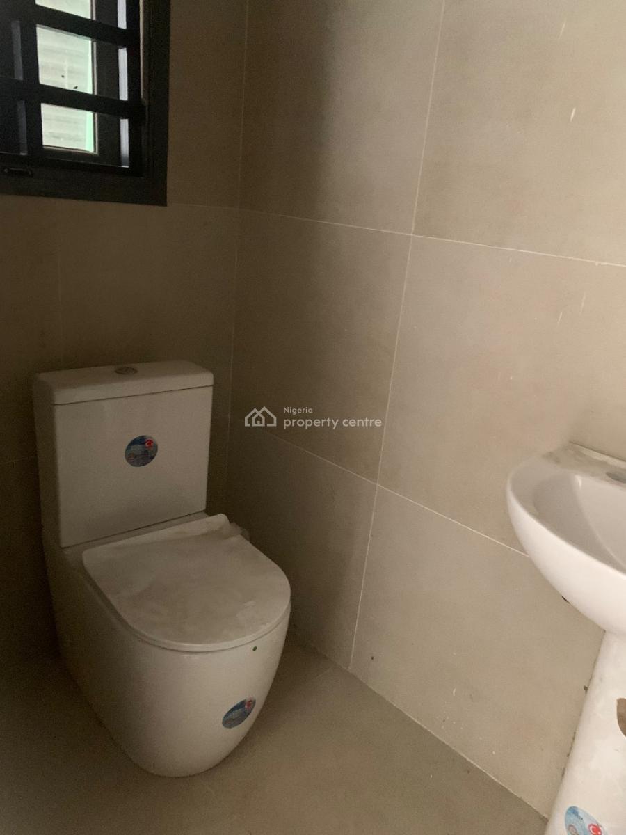 Elegant  Crafted 4 Bedroom Apartment, Lekki Phase 1, Lekki, Lagos, Flat / Apartment for Sale