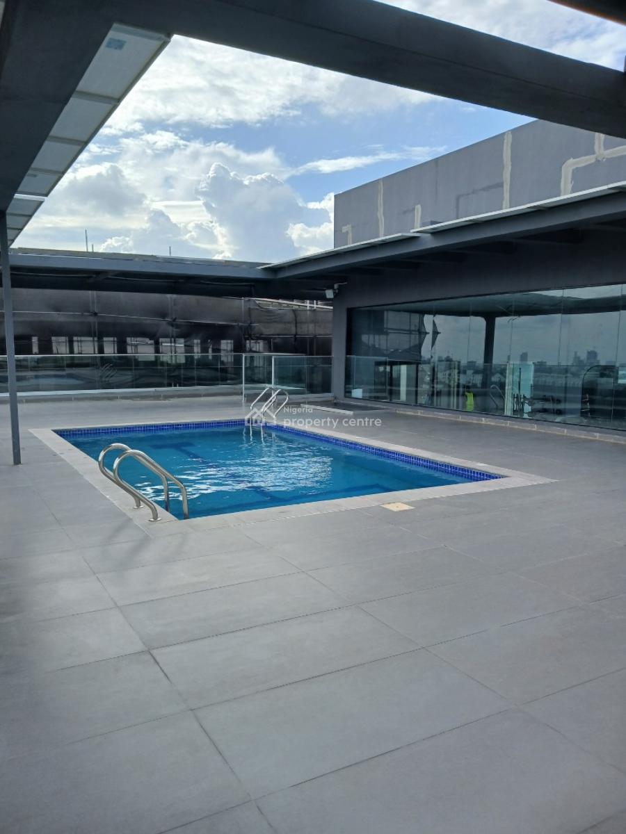 New and Serviced with 24/7 Power Supply 3 Bedroom En-suite Flat with a, Lekki Phase 1, Lekki, Lagos, Flat / Apartment for Sale