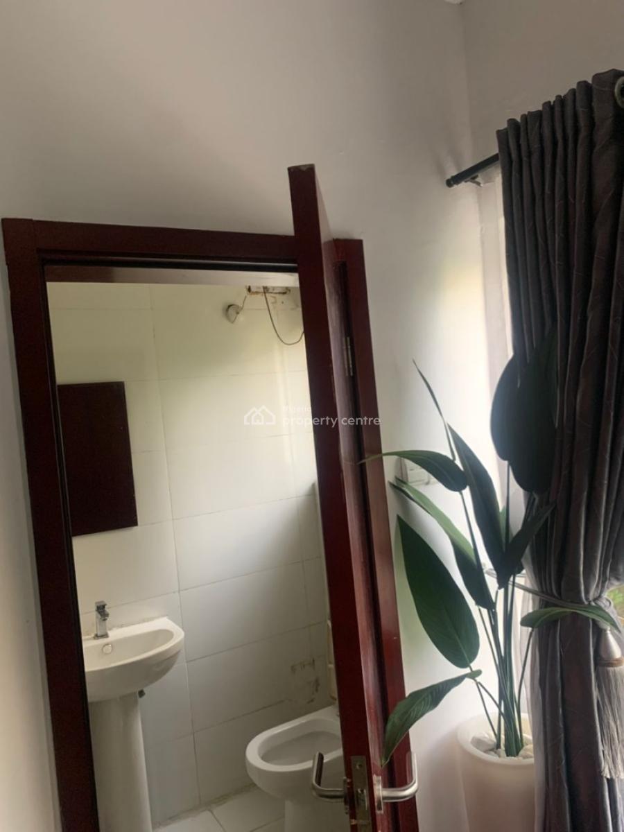 2 Bedroom Apartment, Lekki Phase 1, Lekki, Lagos, Flat / Apartment for Rent