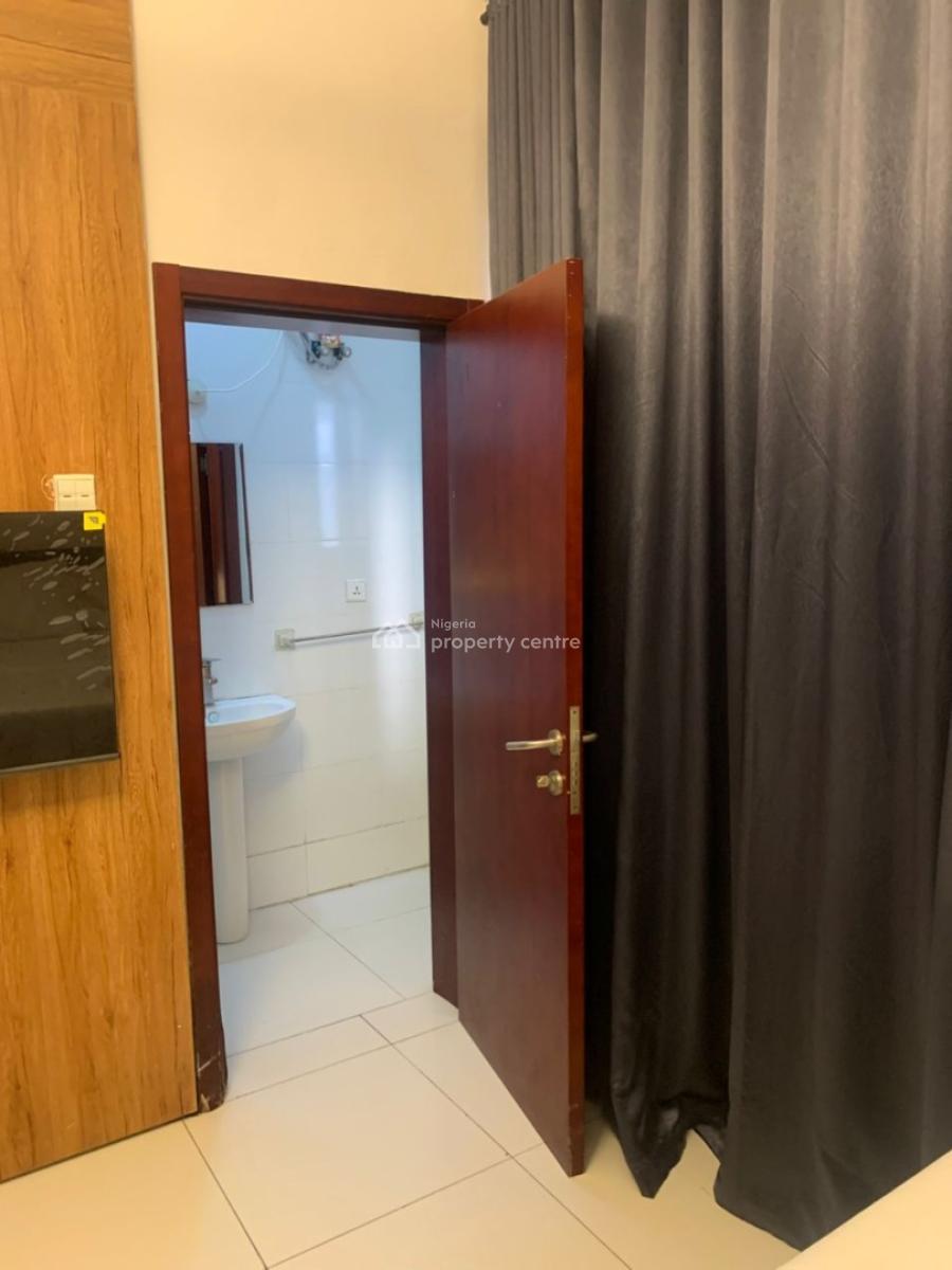 2 Bedroom Apartment, Lekki Phase 1, Lekki, Lagos, Flat / Apartment for Rent