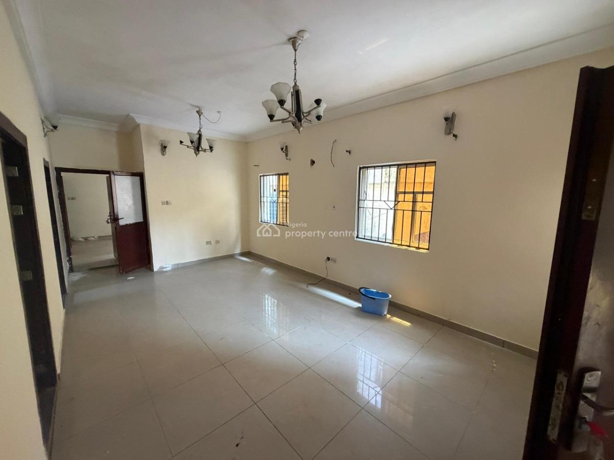 Nice and Well Maintained 2 Bedrooms Self Service Apartment, Phase 1,freedom Way,lekki, Lekki, Lagos, Flat / Apartment for Rent