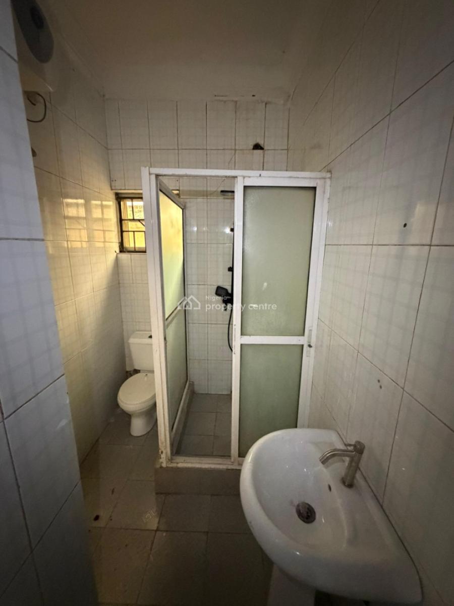 Nice and Well Maintained 2 Bedrooms Self Service Apartment, Phase 1,freedom Way,lekki, Lekki, Lagos, Flat / Apartment for Rent