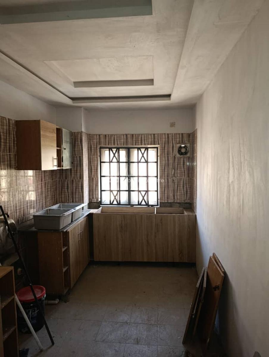Renovated 3bedroom Flat Upstairs, Shitta, Surulere Lagos, Surulere, Lagos, House for Rent