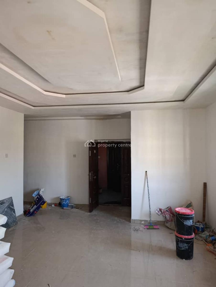 Renovated 3bedroom Flat Upstairs, Shitta, Surulere Lagos, Surulere, Lagos, House for Rent