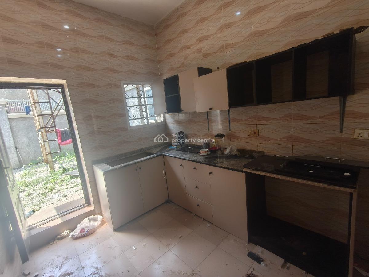 Nicely Done 3 Bedroom Terrace Duplex, Naf Valley Estate Asokoro, Asokoro District, Abuja, House for Rent