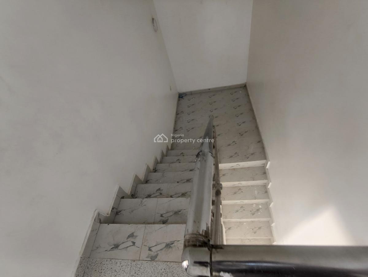 Nicely Done 3 Bedroom Terrace Duplex, Naf Valley Estate Asokoro, Asokoro District, Abuja, House for Rent