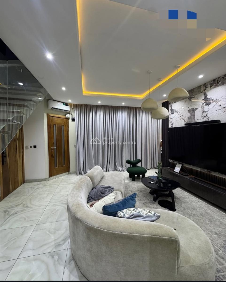 2 Bedroom Penthouse with Pool, Lekki Phase 1, Lekki, Lagos, Block of Flats for Sale