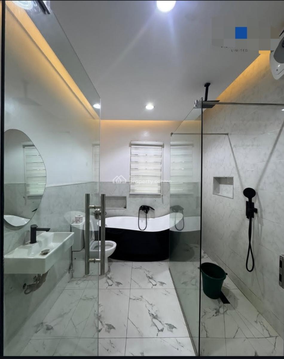 2 Bedroom Penthouse with Pool, Lekki Phase 1, Lekki, Lagos, Block of Flats for Sale